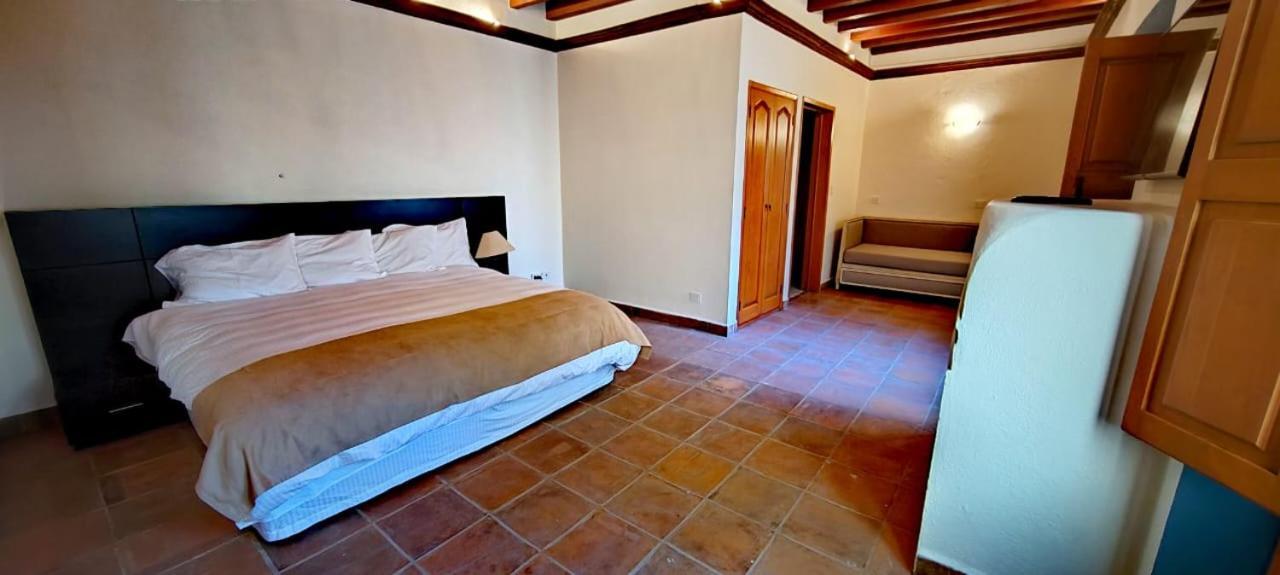 מלון סאן מיגל דה אלנדה Casalinda San Miguel מראה חיצוני תמונה